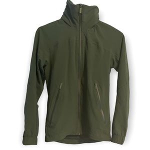 Lululemon 🍋 Lightweight Hooded Nylon Jacket